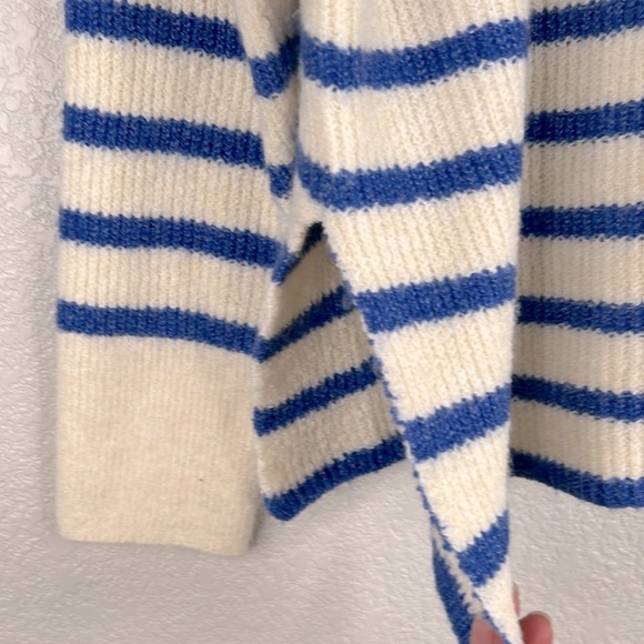 Vero Moda Super Soft Cream & Blue Striped Long Sleeve Sweater Size XL New! - Picture 2 of 6